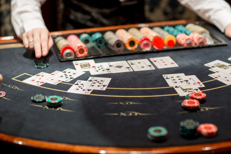 Read more about the article 17 интересных фактов о покере